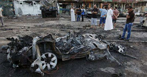 Tres coches bomba explotan en un barrio de Mosul
